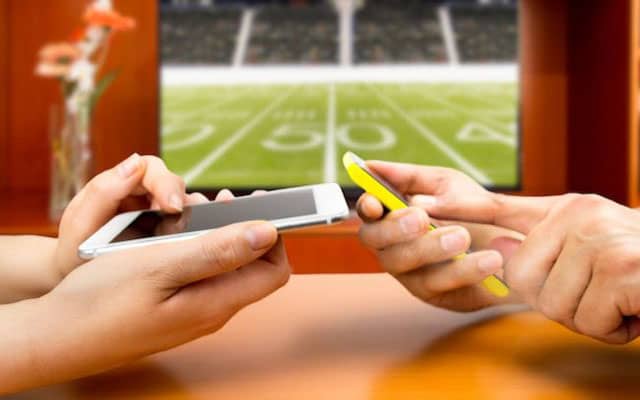 Bạn có biết cá độ bóng đá bằng thẻ điện thoại không?